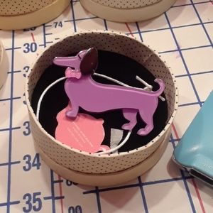 Erstwilder collector pin